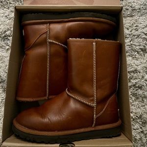 Leather cognac color Ugg Boots size 8 used